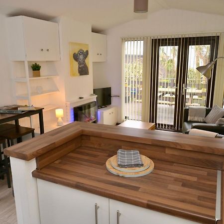 Bunnahabhain 5 - Farm Stay - Stunning Sea And Rural Views Странрар Экстерьер фото